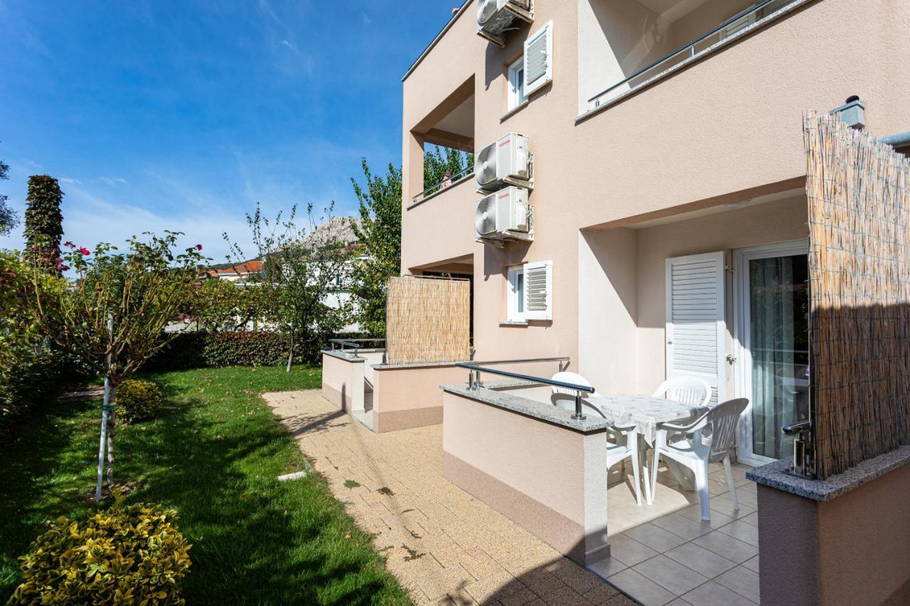 Apartments Crnekovic V Baska  Luaran gambar