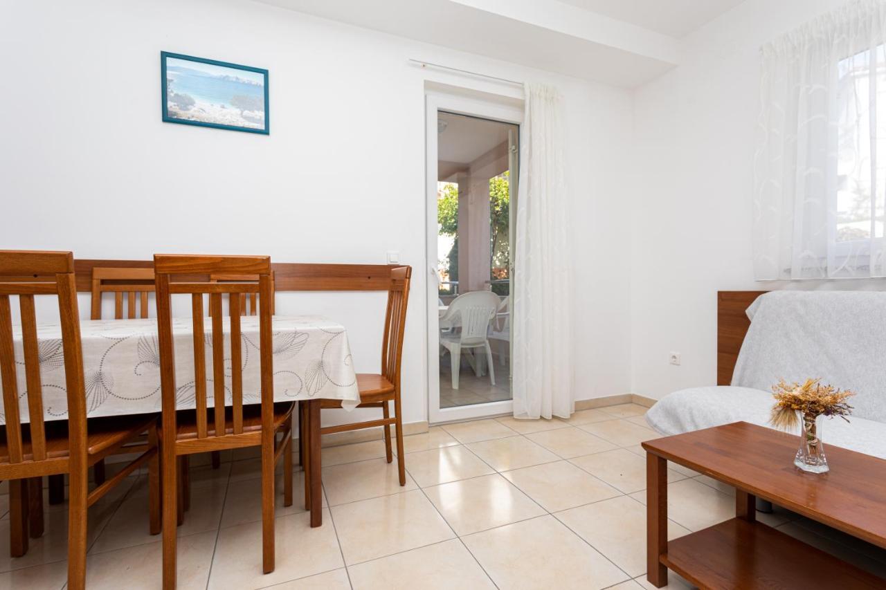 Apartments Crnekovic V Baska  Luaran gambar