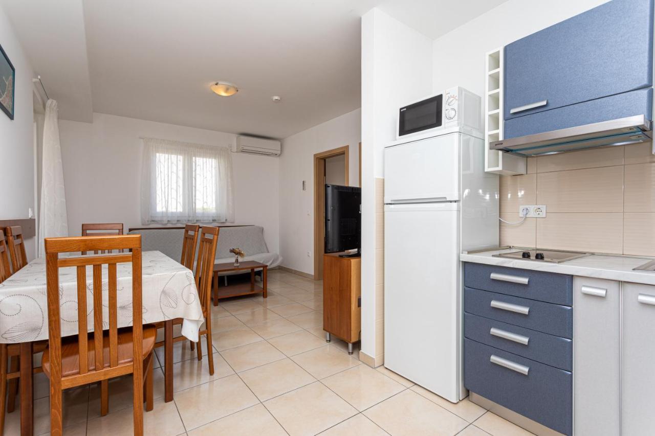 Apartments Crnekovic V Baska  Luaran gambar