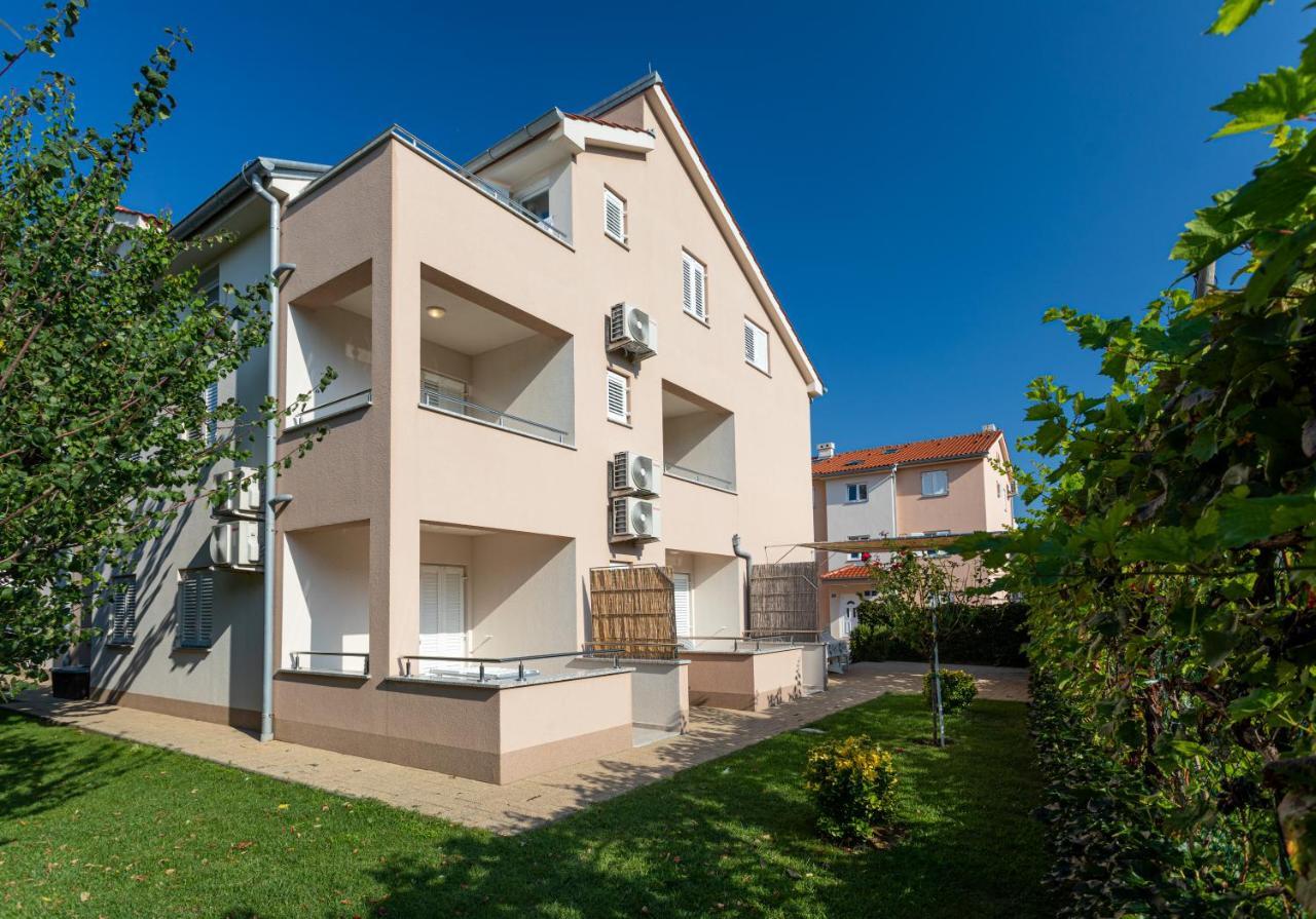 Apartments Crnekovic V Baska  Luaran gambar