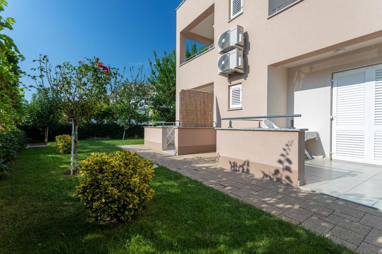 Apartments Crnekovic V Baska  Luaran gambar